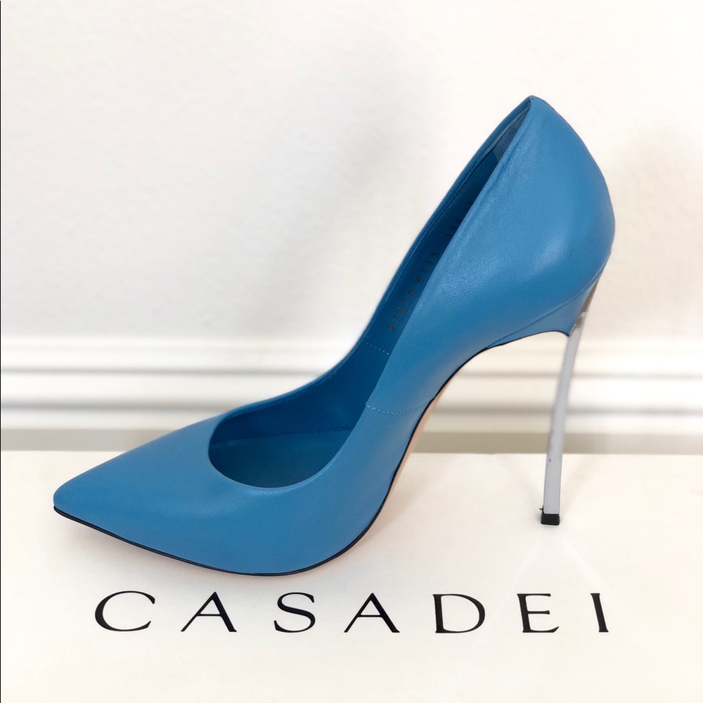 CASADEI Azure Blade Pump - NWT